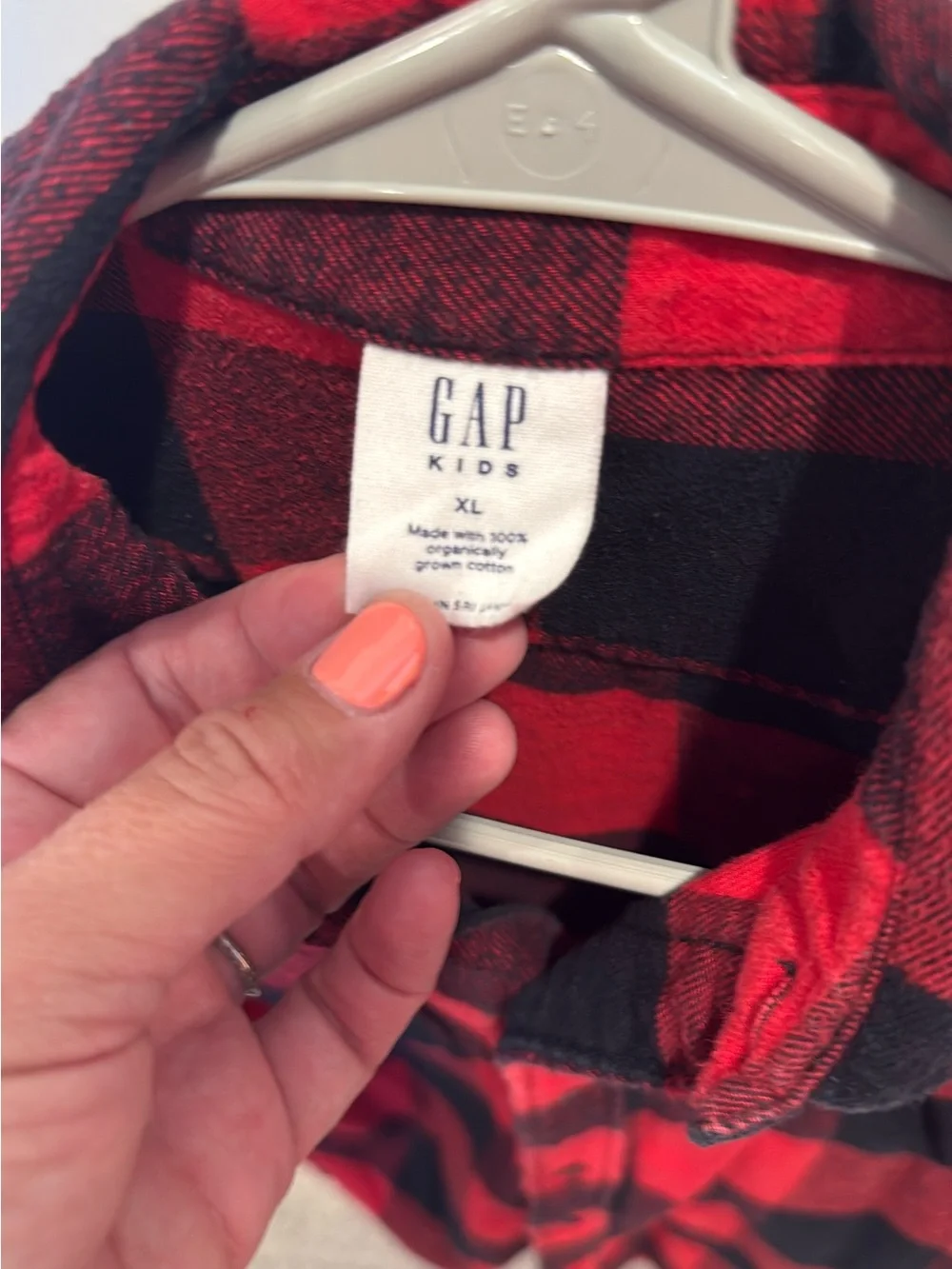 GAP men button